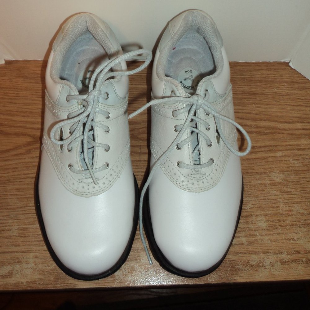 New Balance WG1275W Women's Size 6 Golf Shoes White Black Lace Up Soft Spike